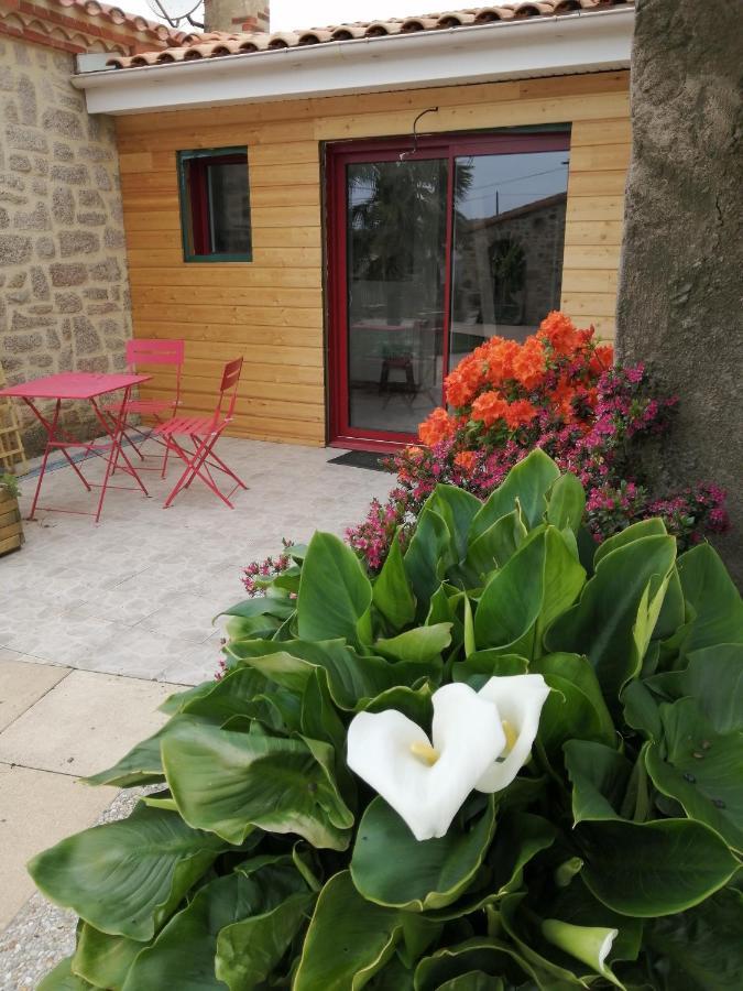 La Basse Monniere Bed & Breakfast Sevremont Exterior photo